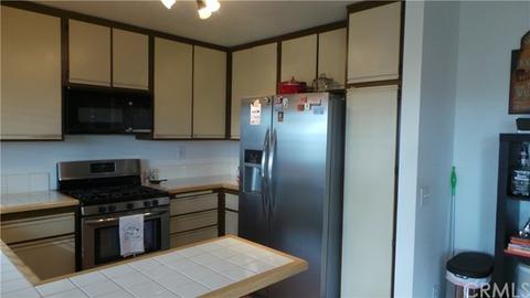28611 Strathmore Rd, Highland, CA 92346 photo 7