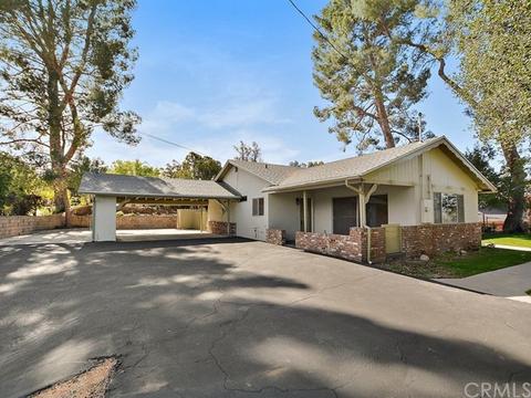 1518 S Center St, Redlands, CA 92373 photo 1