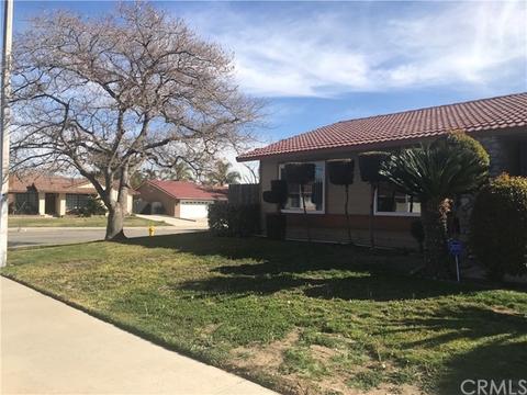 1027 W Pinedale Ave, Rialto, CA 92376 photo 2