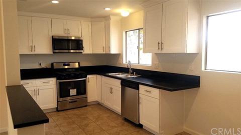 7038 Emerson Ave, Yucca Valley, CA 92284 photo 10