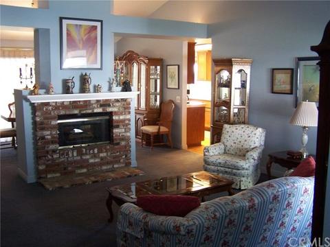 3226 Landmark Ct, Riverside, CA 92503 photo 2