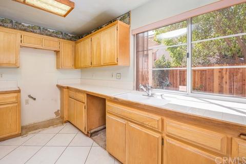 8458 Snow View Pl, Rancho Cucamonga, CA 91730 photo 11