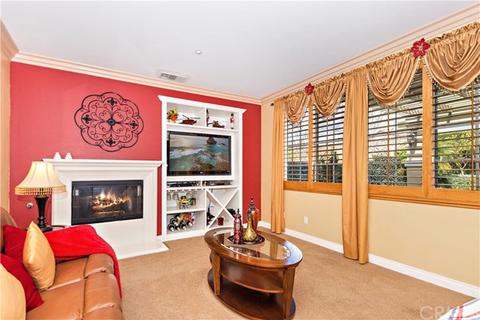 15336 Palm Leaf Ln, Fontana, CA 92336 photo 9