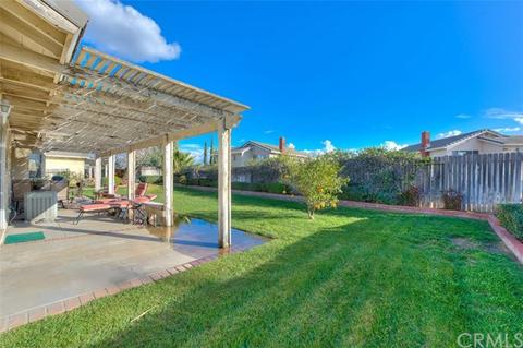 15073 Primrose Ct, Fontana, CA 92336 photo 11
