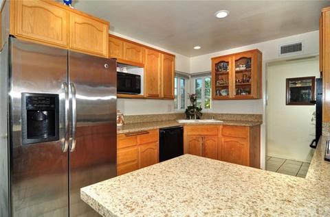 8546 Raintree Ave, Riverside, CA 92504 photo 11