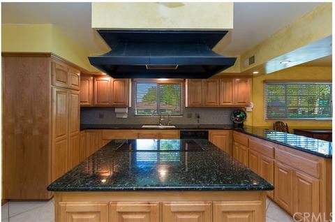 2230 Elsinore Rd, Riverside, CA 92506 photo 17