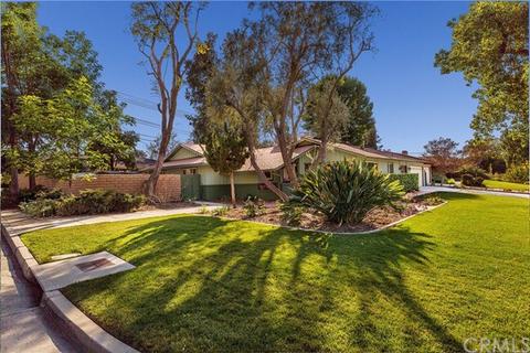 2230 Elsinore Rd, Riverside, CA 92506 photo 4