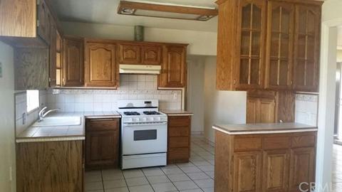 12555 16th St, Yucaipa, CA 92399 photo 8