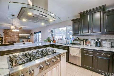 460 E Van Koevering St, Rialto, CA 92376 photo 10