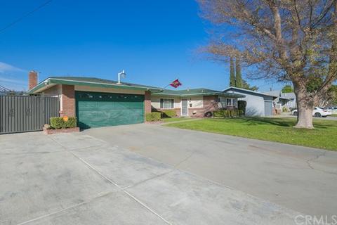 460 E Van Koevering St, Rialto, CA 92376 photo 2