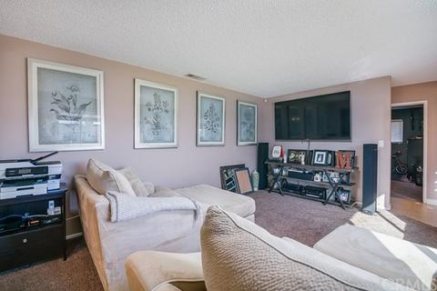 460 E Van Koevering St, Rialto, CA 92376 photo 5
