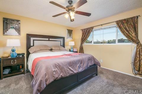 460 E Van Koevering St, Rialto, CA 92376 photo 17