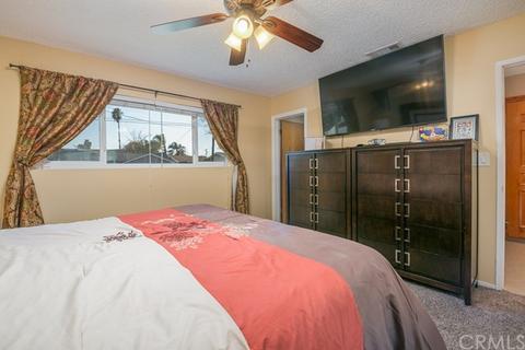 460 E Van Koevering St, Rialto, CA 92376 photo 18