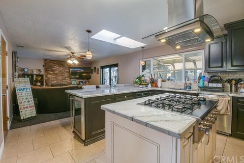 460 E Van Koevering St, Rialto, CA 92376 photo 8