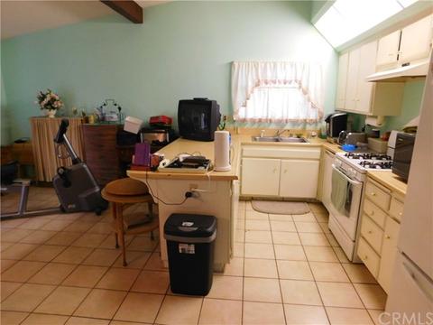 8745 Encina Dr, Fontana, CA 92335 photo 7