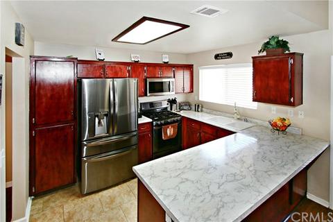 1358 Scott Ave, Beaumont, CA 92223 photo 4