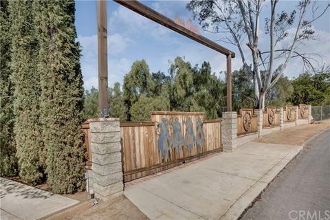 19205 Green Acres Dr, Perris, CA 92570 photo 3