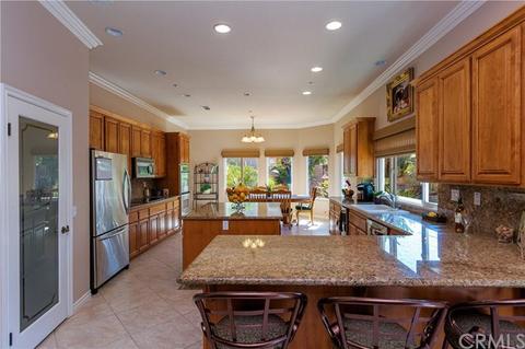 2520 Tara Ln, Riverside, CA 92506 photo 11