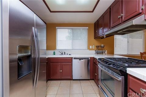 19457 Fredonia Ct, Riverside, CA 92508 photo 8