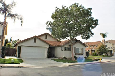 352 Danbury Ct, Corona, CA 92879 photo 2