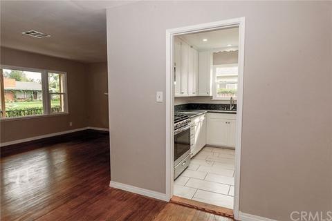 4540 Cover St, Riverside, CA 92506 photo 11