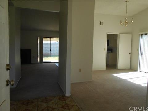 3093 Westfield Dr, Riverside, CA 92503 photo 3