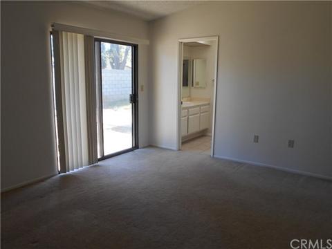 3093 Westfield Dr, Riverside, CA 92503 photo 9