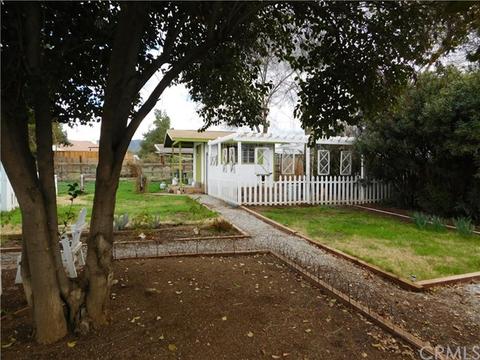 1075 Donna Ln, Calimesa, CA 92320 photo 17