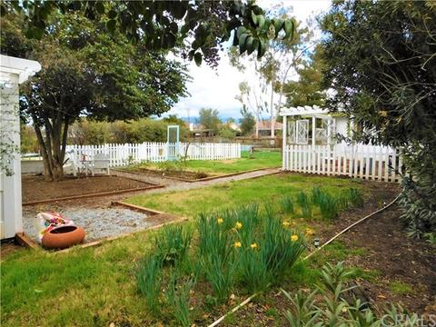 1075 Donna Ln, Calimesa, CA 92320 photo 16