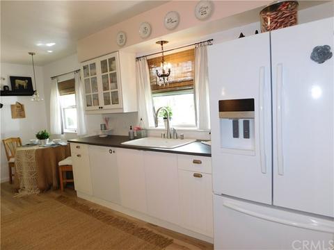 1075 Donna Ln, Calimesa, CA 92320 photo 6