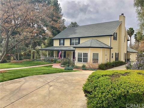 1654 Ford St, Redlands, CA 92373 photo 2