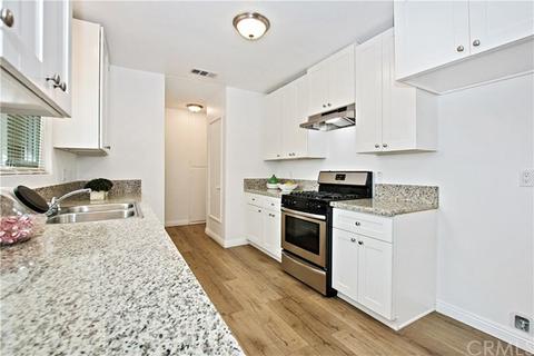 523 E Mariposa Dr, Rialto, CA 92376 photo 8