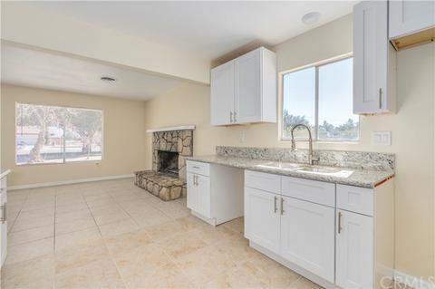11962 Pinon Ave, Hesperia, CA 92345 photo 14