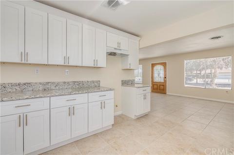 11962 Pinon Ave, Hesperia, CA 92345 photo 13