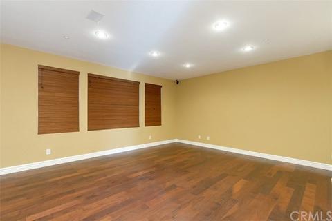 6397 Rhodes Ln, Riverside, CA 92506 photo 10