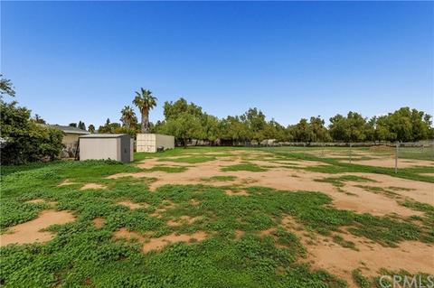 1615 Bradley St, Riverside, CA 92506 photo 36