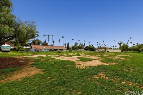1615 Bradley St, Riverside, CA 92506 photo 34
