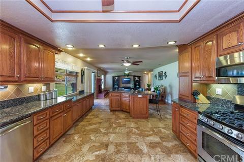 1615 Bradley St, Riverside, CA 92506 photo 15