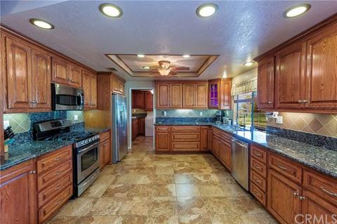 1615 Bradley St, Riverside, CA 92506 photo 14