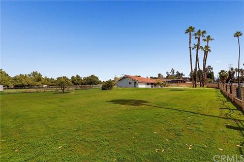 1615 Bradley St, Riverside, CA 92506 photo 37