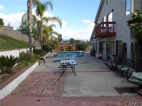 28690 Lemon St, Highland, CA 92346 photo 28