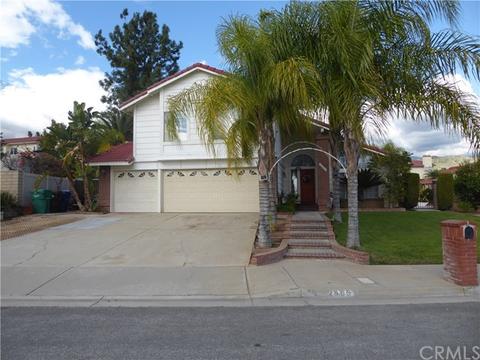 28690 Lemon St, Highland, CA 92346 photo 2