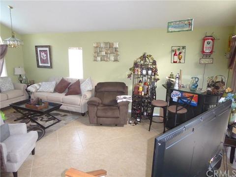28690 Lemon St, Highland, CA 92346 photo 6
