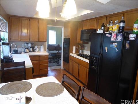 28690 Lemon St, Highland, CA 92346 photo 12