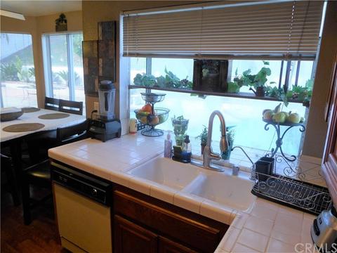 28690 Lemon St, Highland, CA 92346 photo 13