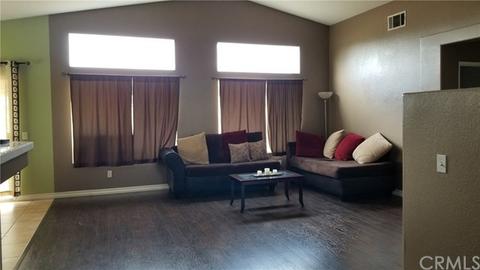 872 Arbor Ridge Rd, Perris, CA 92571 photo 2