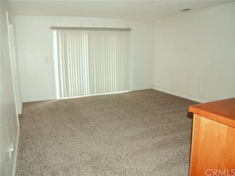 8166 Pepper Ave, Fontana, CA 92335 photo 3
