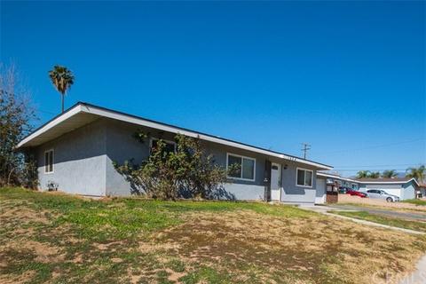 1504 Blythe Ave, Highland, CA 92346 photo 4