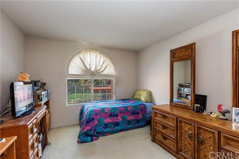 1320 Coronet Dr, Riverside, CA 92506 photo 28