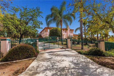 1320 Coronet Dr, Riverside, CA 92506 photo 3